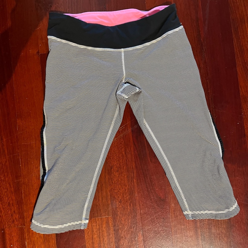 Lululemon capri. Good shape. Starting to show wear however lots of life left.